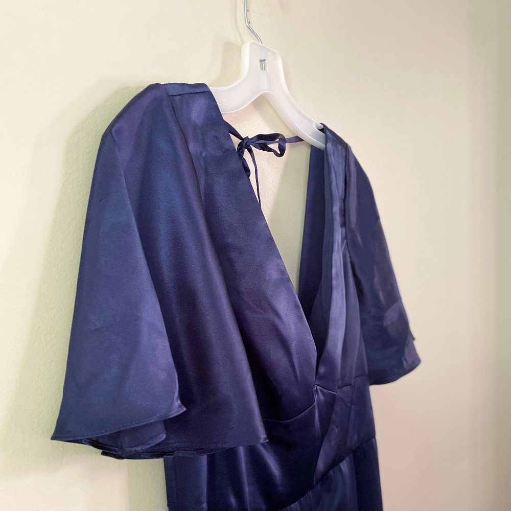 NWT! GALINA SIGNATURE Long Flutter Sleeve A-Line Bridesmaid Dress DAVID'S BRIDAL - Picture 3 of 13